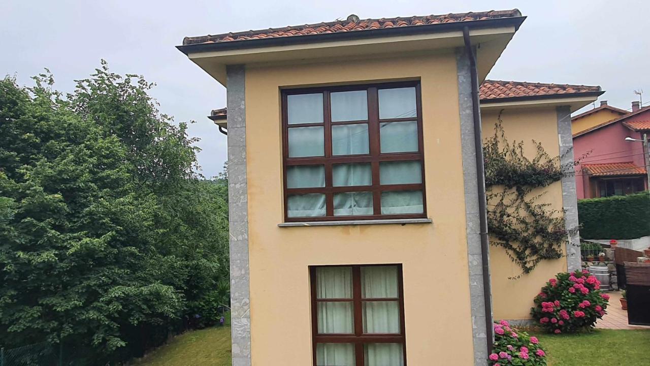 Vivienda Vacacional Villa Maruja Andrín Kültér fotó