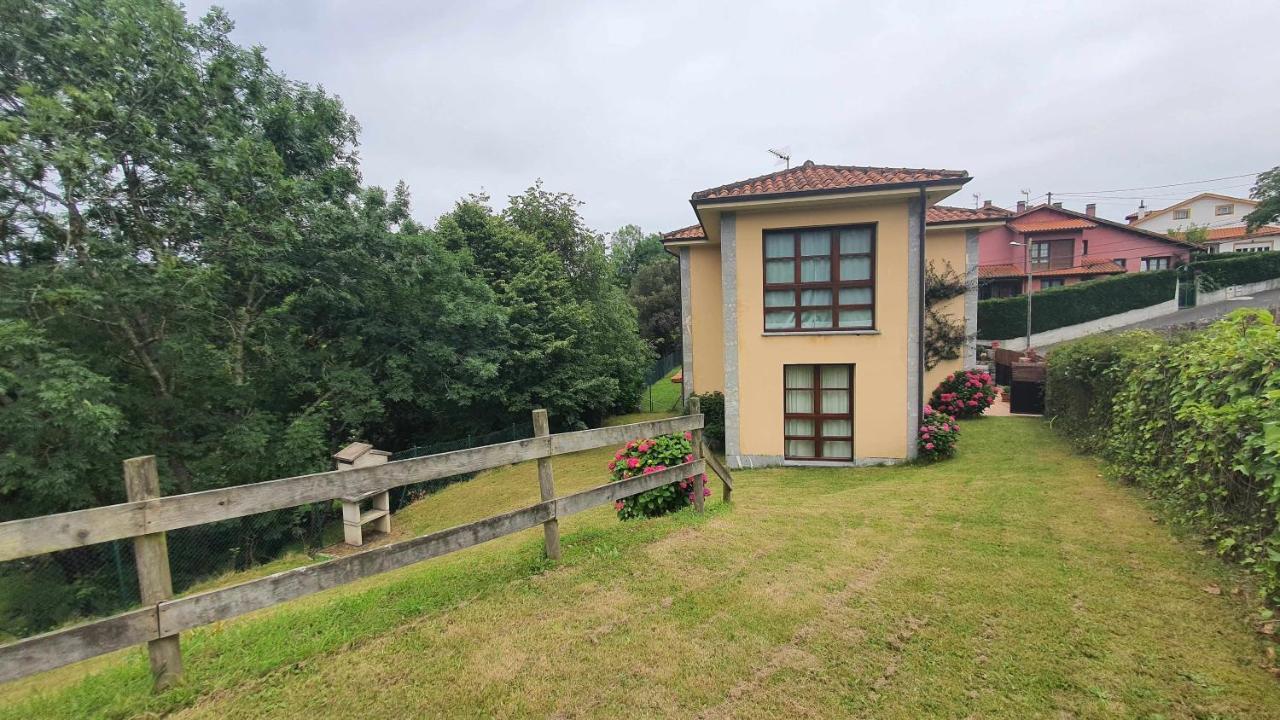 Vivienda Vacacional Villa Maruja Andrín Kültér fotó